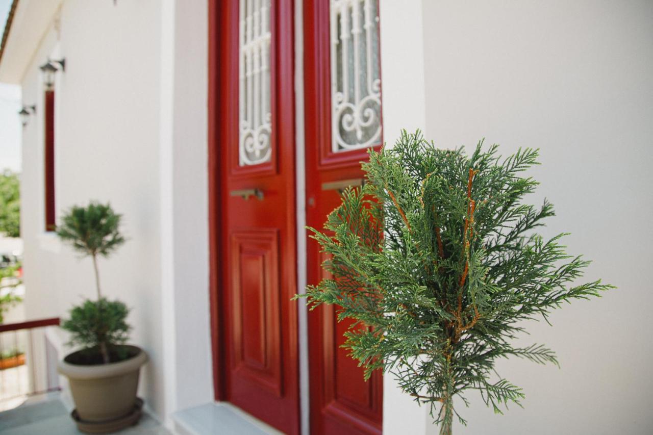 Rooms In Yard Corinth المظهر الخارجي الصورة